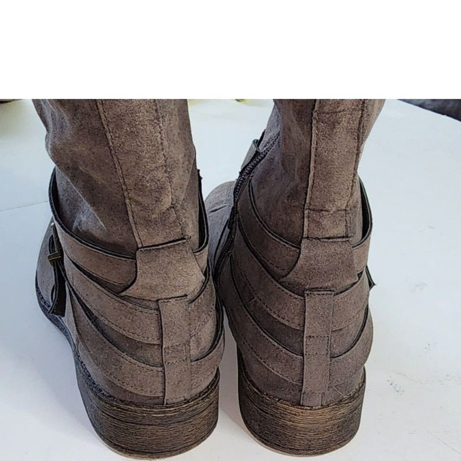 Shoedazzle Brownish Gray Knit Top Hally Buckle Knee High Boots Sz 7.5
