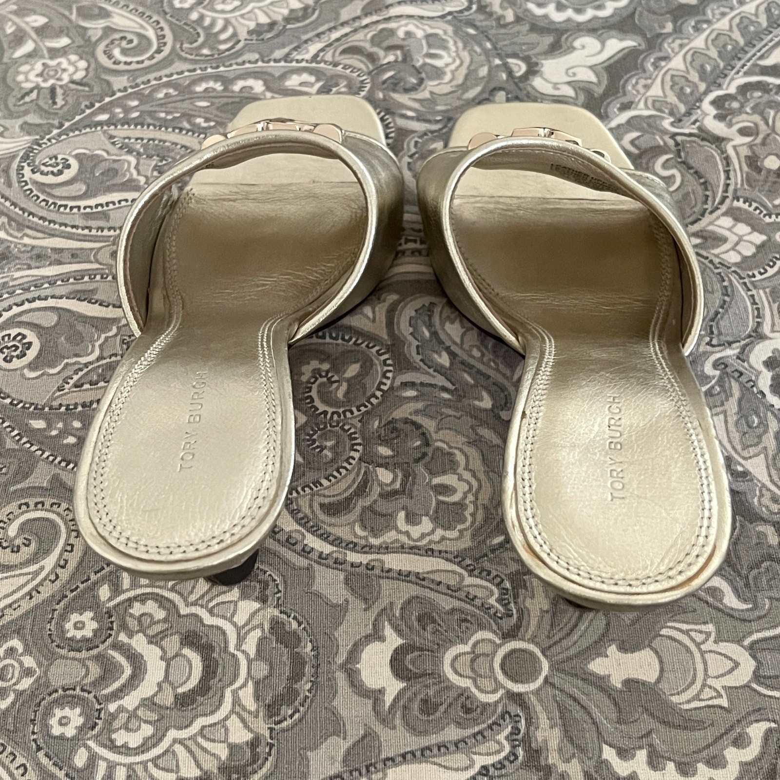 Tory Burch Eleanor Metallic Gold Medallion Mule Sandals sz 7.5