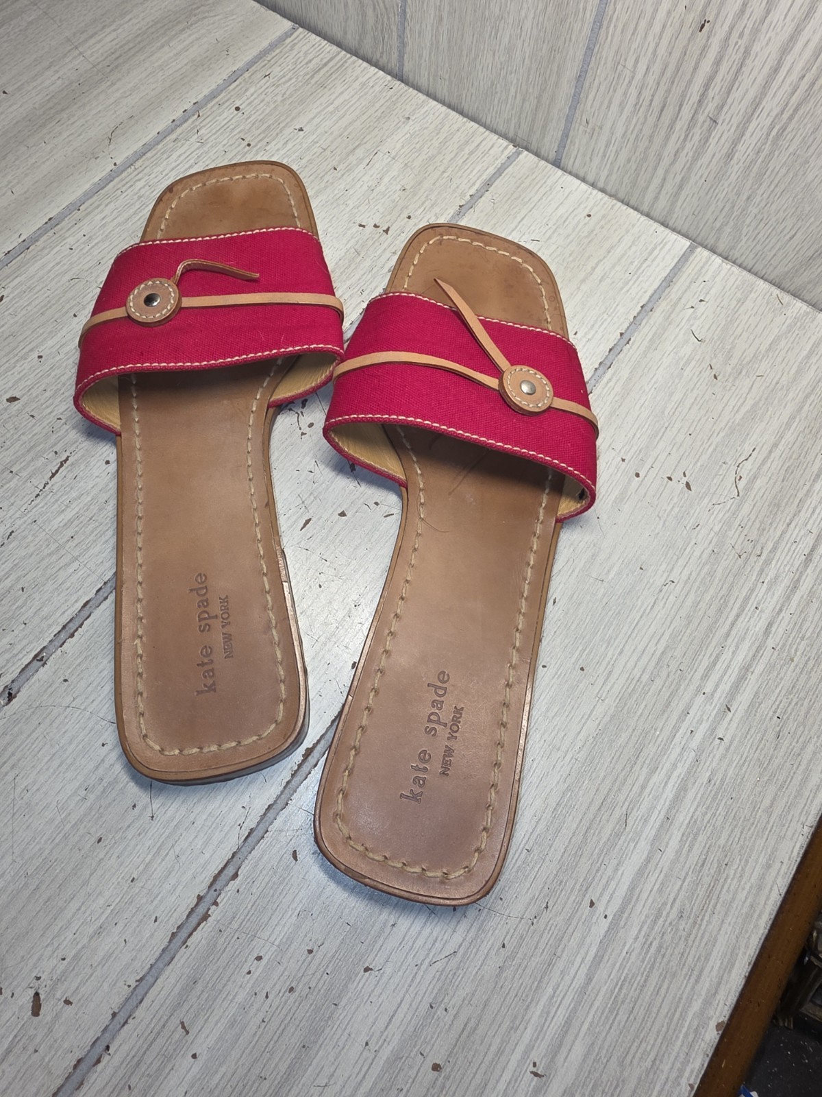 Kate Spade Red Canvas & Leather Flat Slides Sandals Women’s 10B Summer Boho