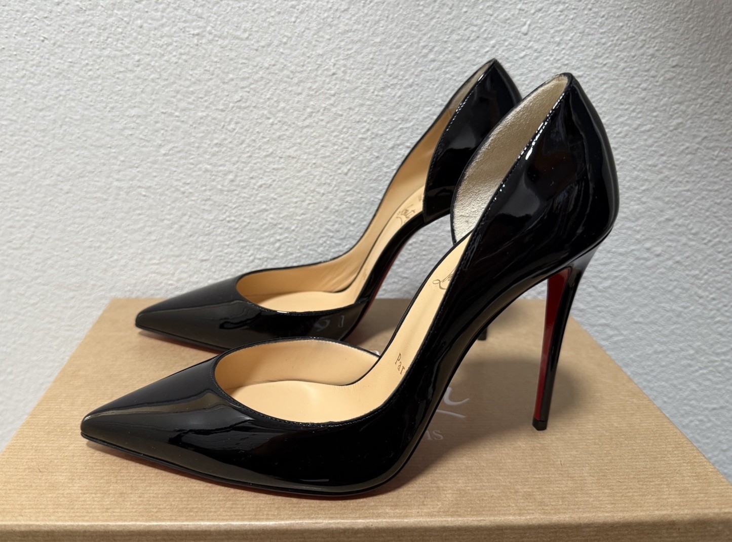New Christian Louboutin Iriza 100 Patent Leather Pumps Black EU 38 US 8