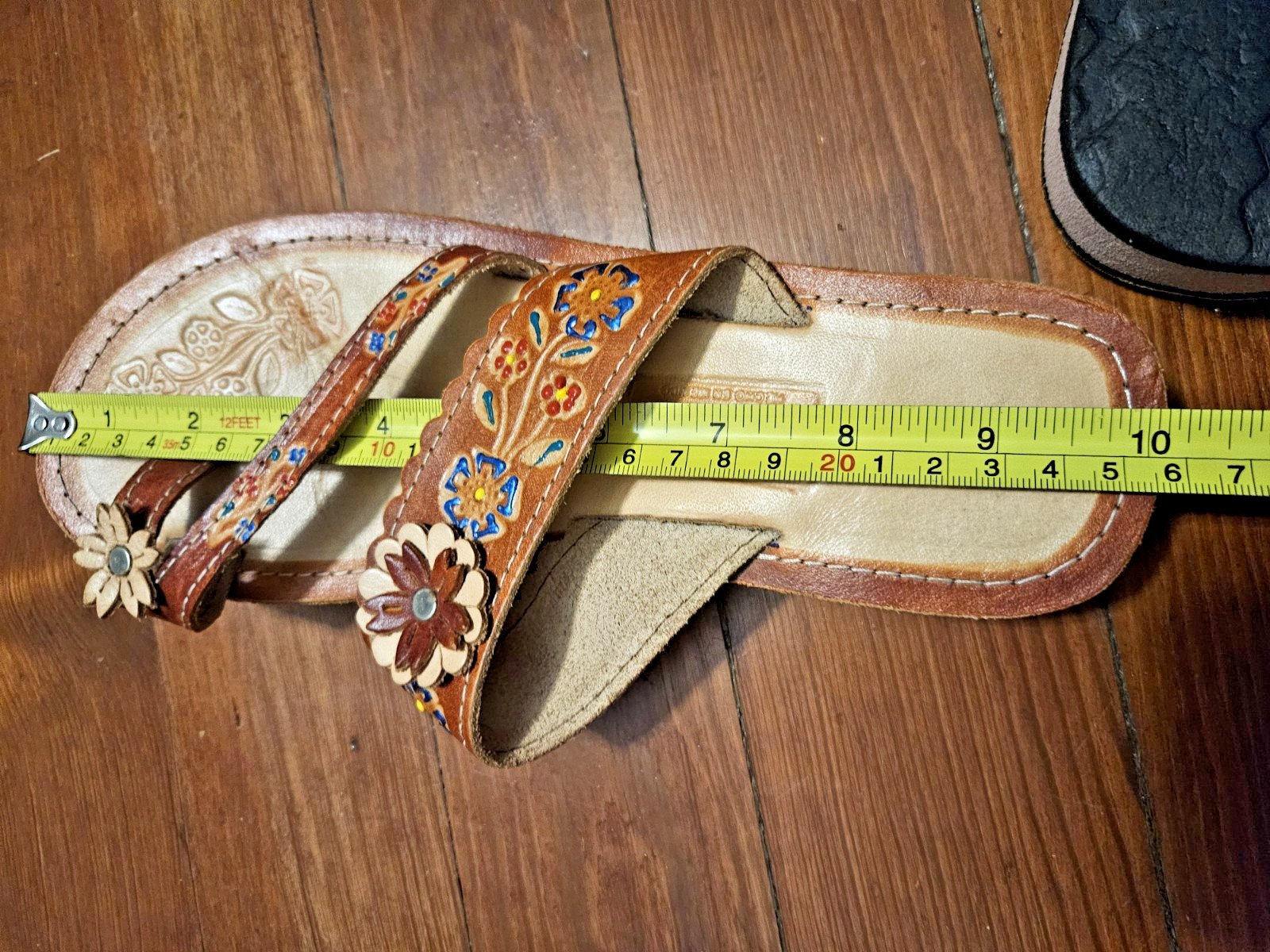 Size 9 * Handmade Leather Huarache Sandals * Toe Ring * Comfortable