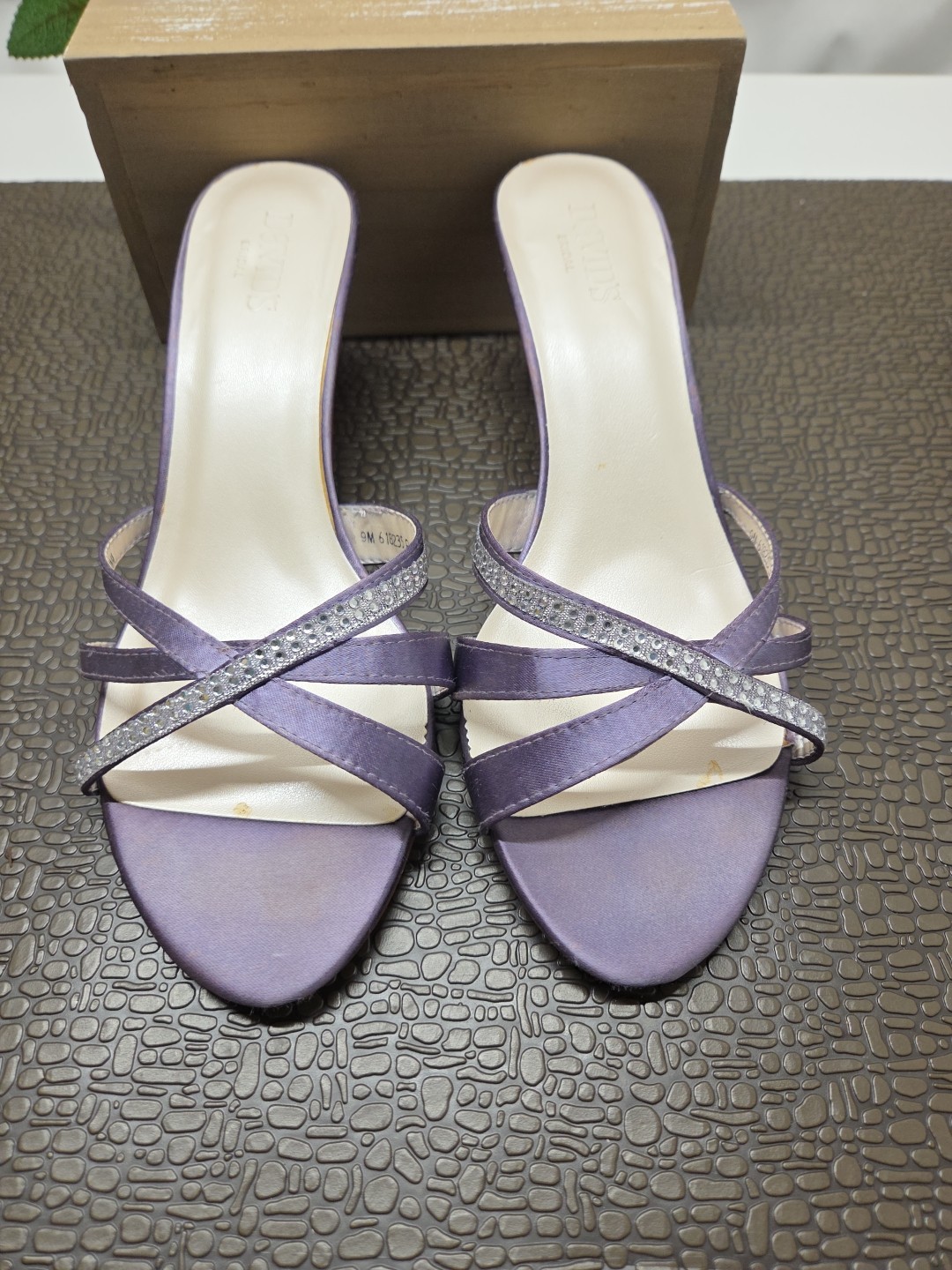 David’s Bridal Riley Heels with Rhinestones Purple Size 9 M