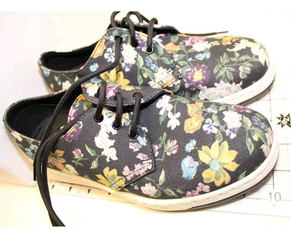 New Dr. Martens Vegan Darcy Soft Wair Cavendish FLORAL Lace Up SHOES Size 6 / 37