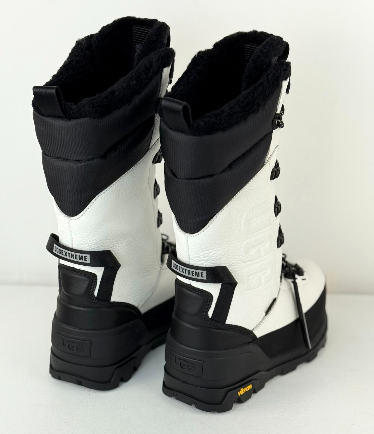 US M4, W5 – UGG SHASTA TALL EXTREME WATERPROOF Gortex Boots – White