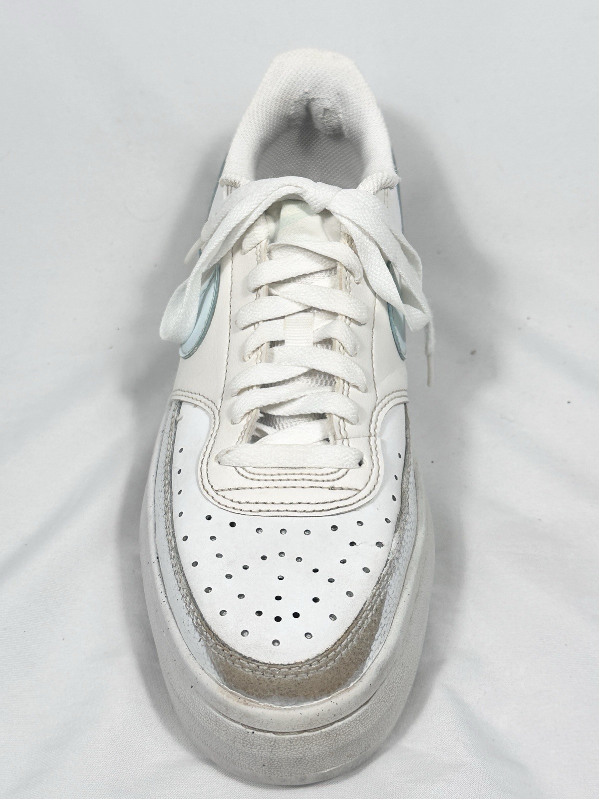 Nike Court Vision Alta Women’s Size 10 White Sneakers Basketball Trainers