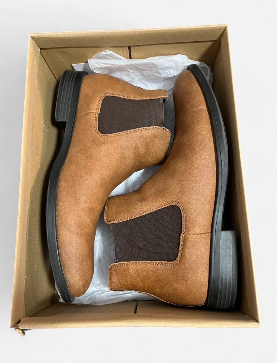 Madden Maxxin Chelsea Boots Size 9.5M Cognac Suede Brown Dress Casual New