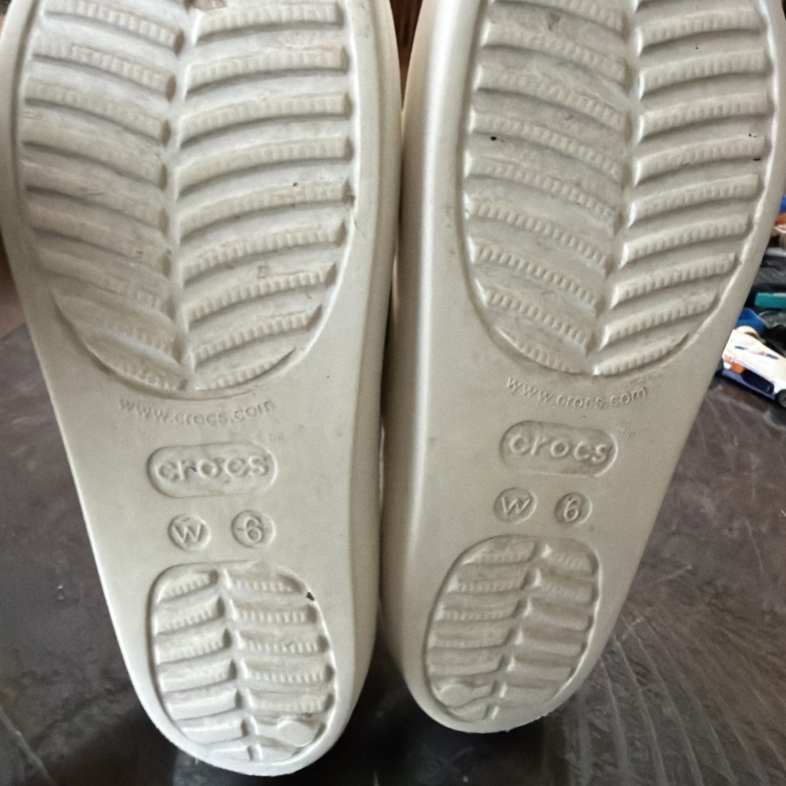 Iconic crocs comfort w6 m4