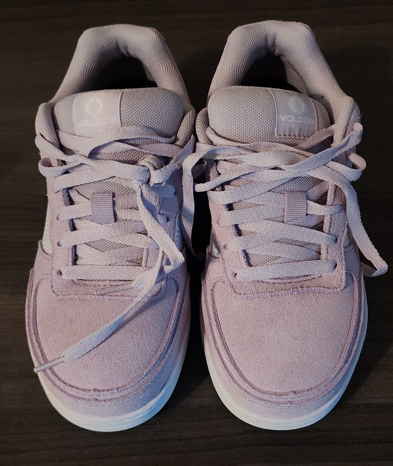 New Volcom Hybrid Skate Inspired Work Shoes-Womens Size 6W-Lilac-Purple