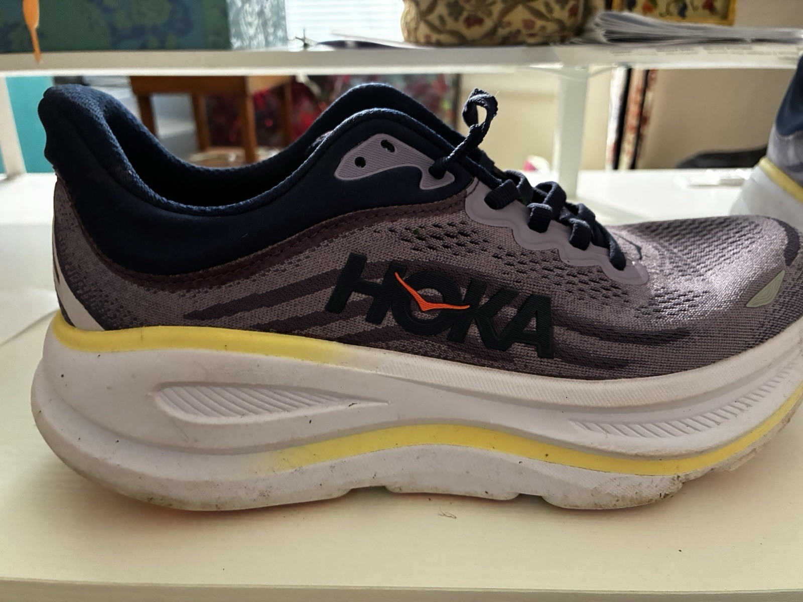HOKA Bondi 9 Men’s Low Top Mesh Lace Up Running Sneakers Purple White Navy
