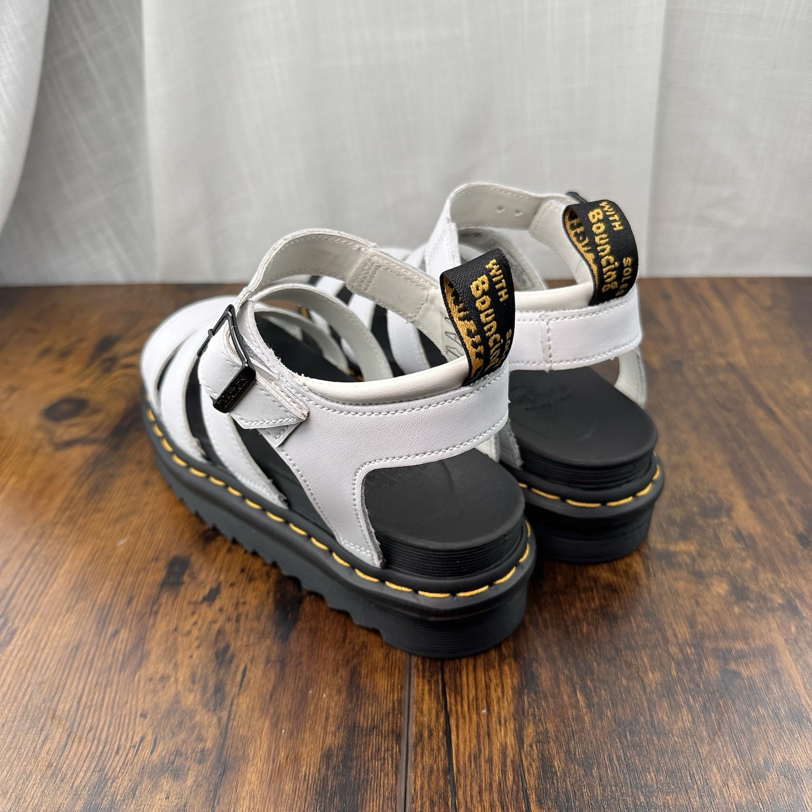 Dr. Martens Blaire Hydro Leather Platform Sandals Women’s US 8 White Defects