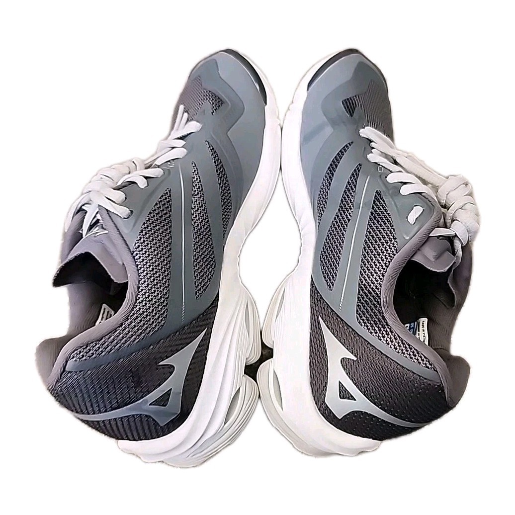New Mizuno Wave Lightning Z6 Volleyball Shoes Sneaker Gray/White Wo’s Sz 8 $140