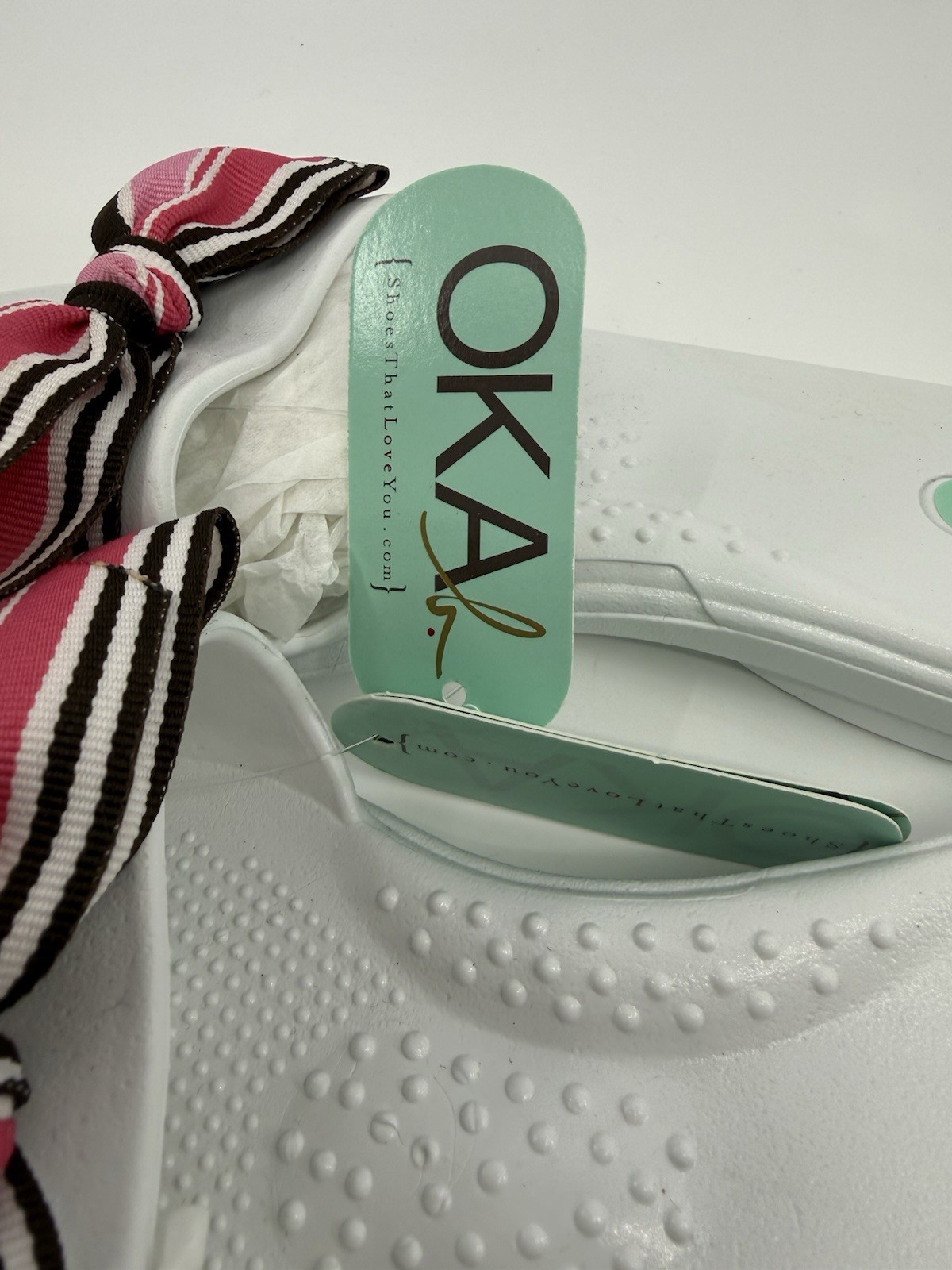 OKA­­·B Women’s Madison Flip Flop Size M Comfort White Pink Strip NWT