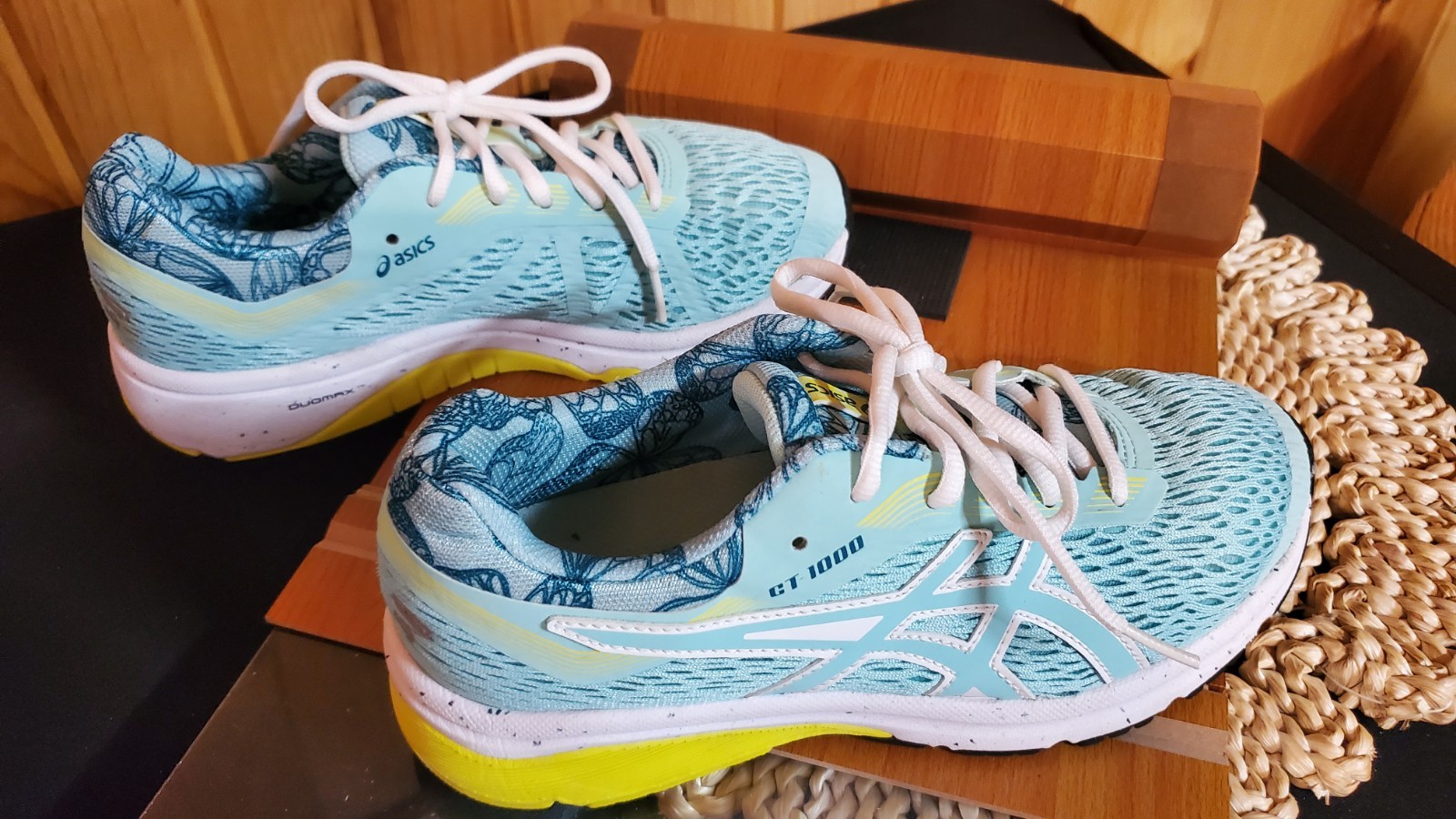 Asics GT-1000 Flyte Foam Lite Truss (1014A038) SZ 6 Youth Kids Mint Green-Yellow