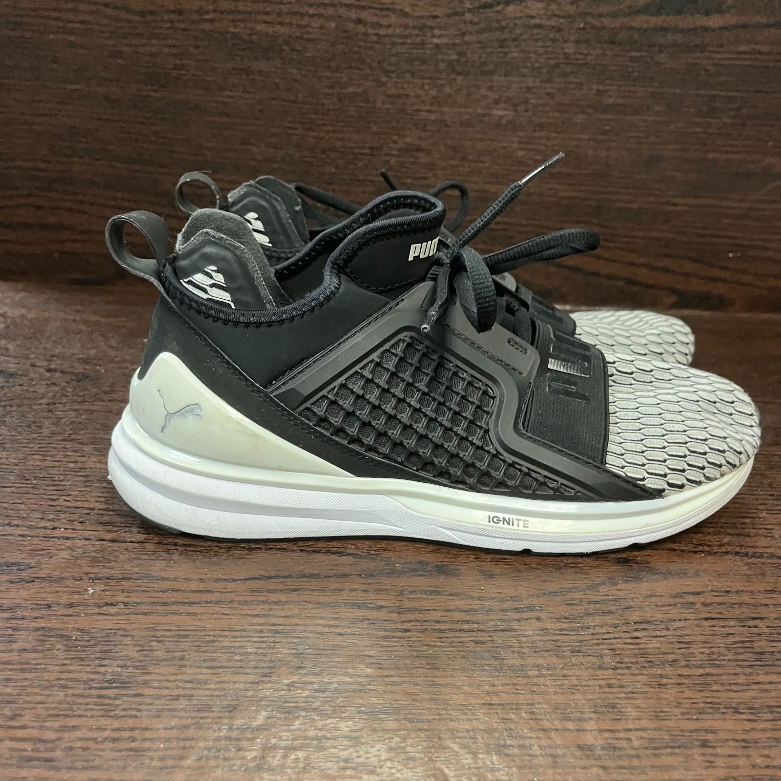 Puma Ignite Limitless Women’s Sneakers Size 7.5 Black White Knit Running Low Top