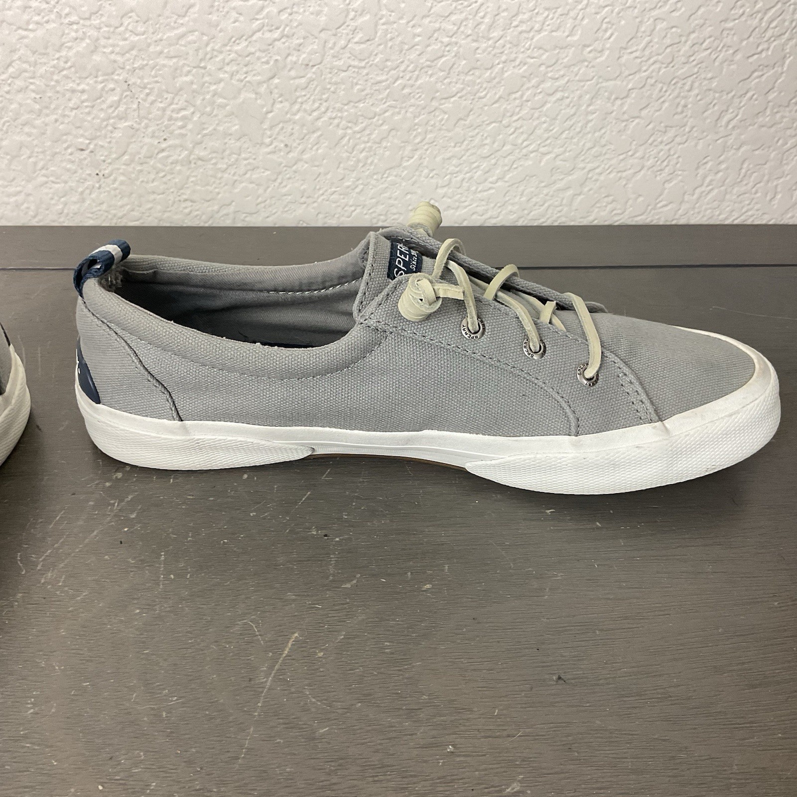 Sperry Women’s Gray Canvas Pier Wave LTT Low Top Sneakers/Shoes Sz 9.5 STS85103
