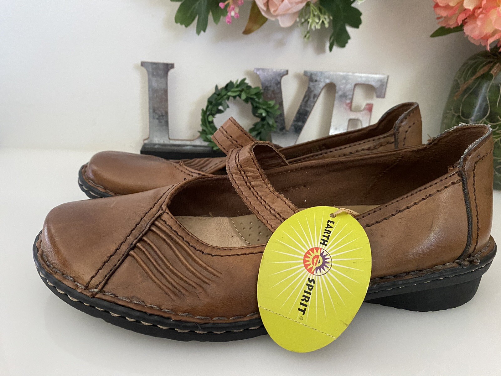 Earth Spirit Tabitha Shoes Brown Comfort Leather Right Shoe Sz 7 Left Shoe Sz 8