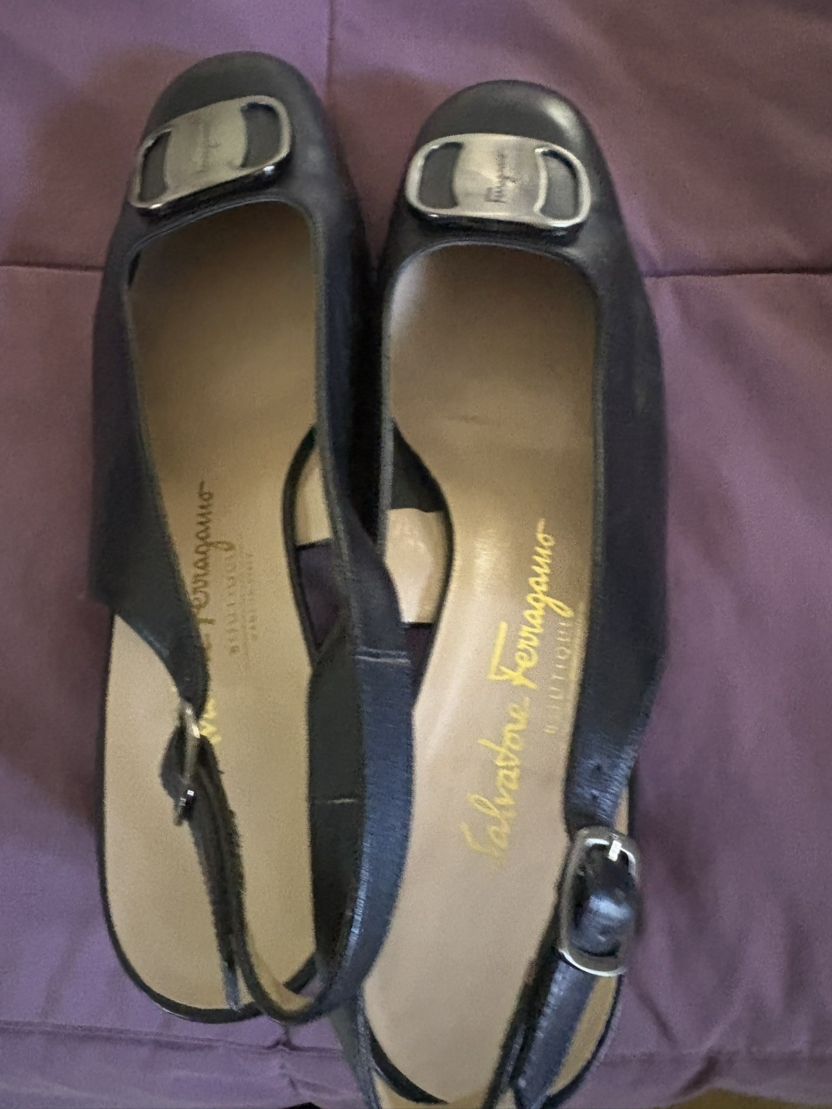 SALVATORE FERRAGAMO sz 8 B black leather vintage slingback shoes heels