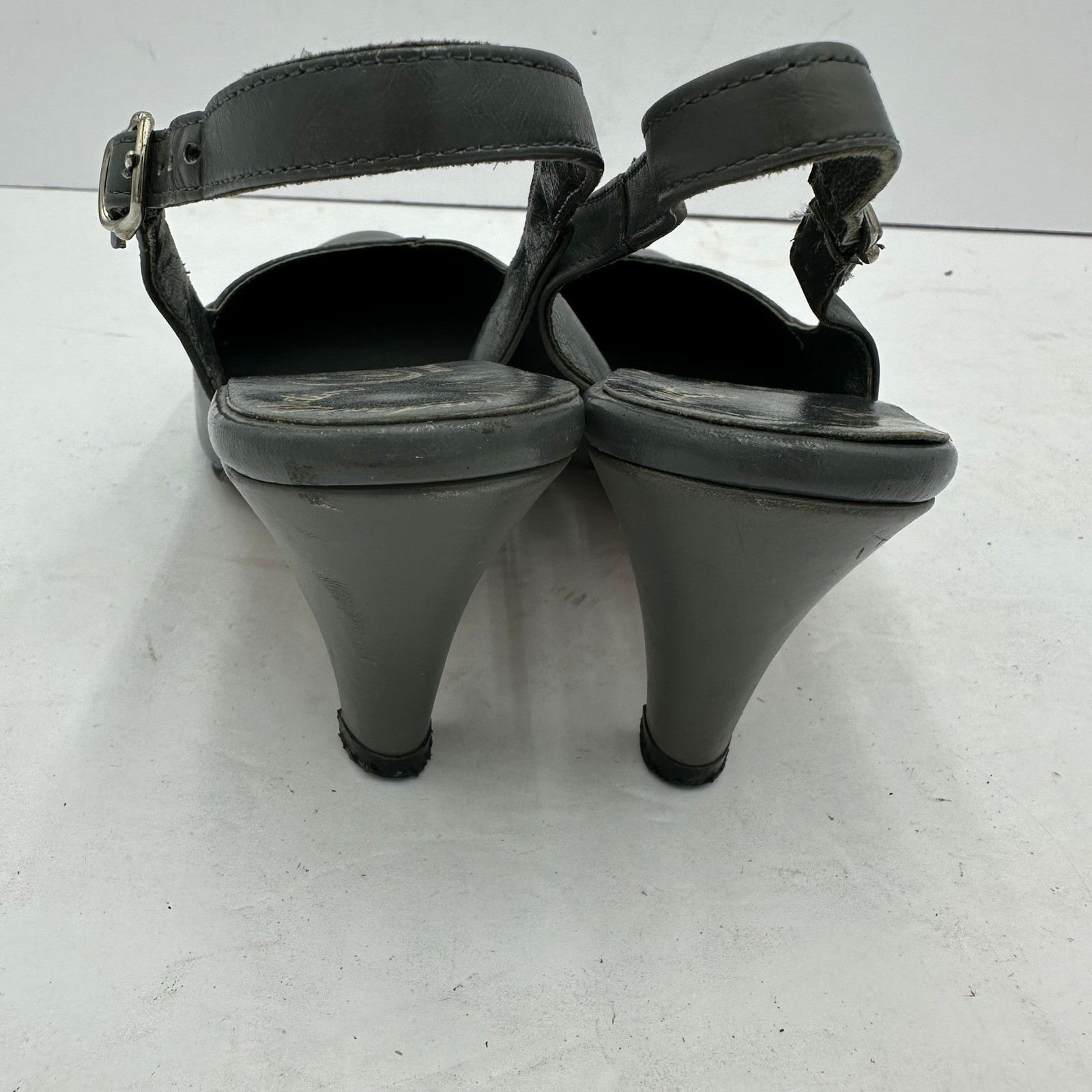 Celebrity Hand Made Mary Jordan Womens Gray Leather Slingback Heels Sz 8 Vintage