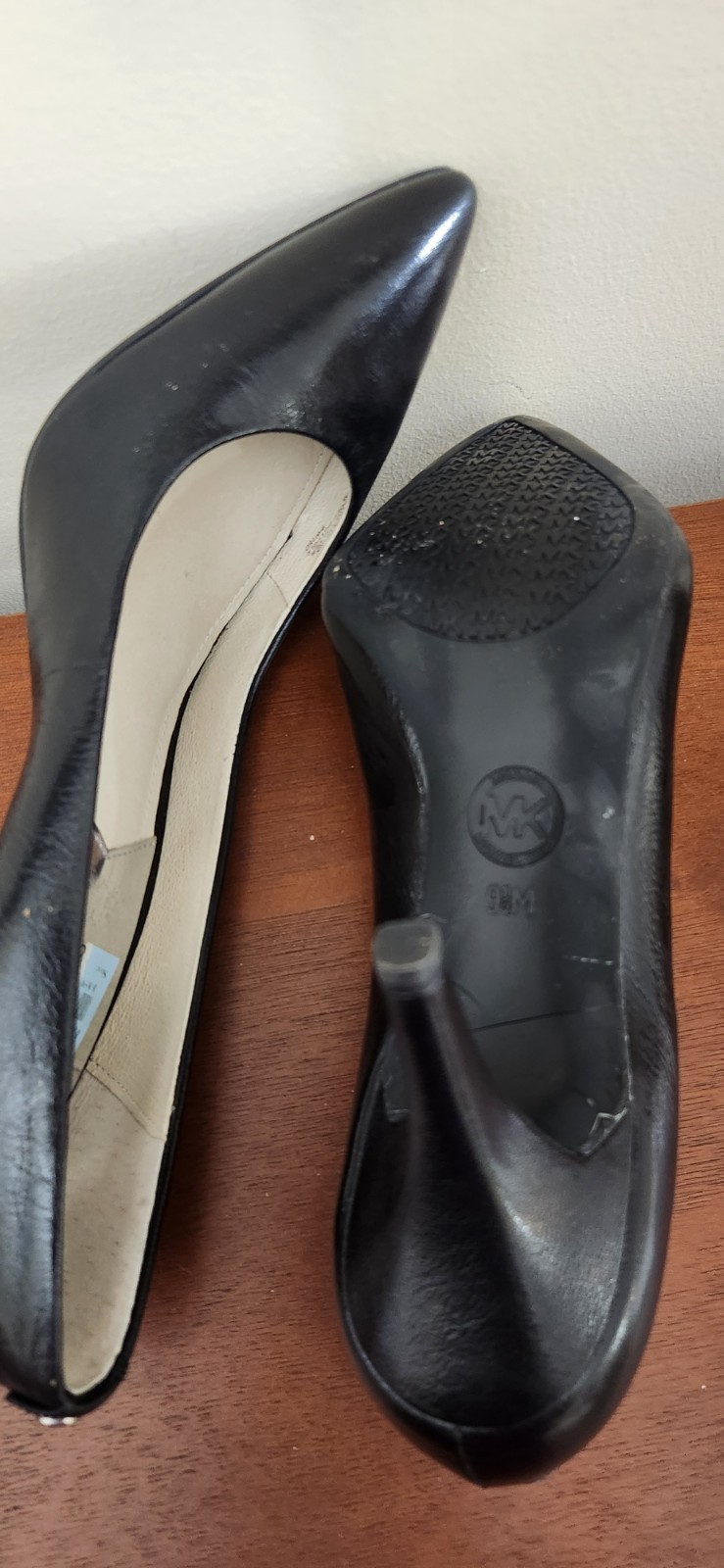 Michael Kors Women’s Black Leather Pointed Toe Logo Slip On Stiletto Pumps 9.5