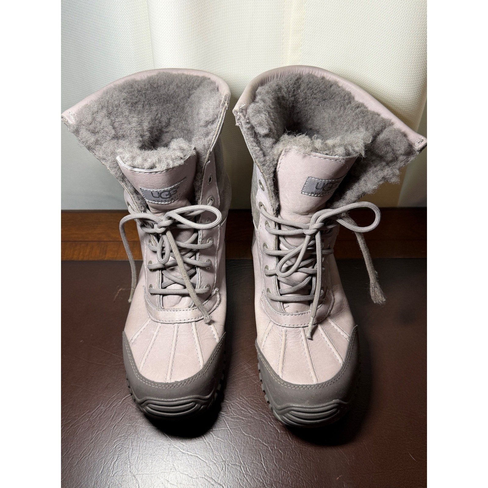 UGG Adirondack II Waterproof Winter Boots Lavender Grey Leather Suede Size 8