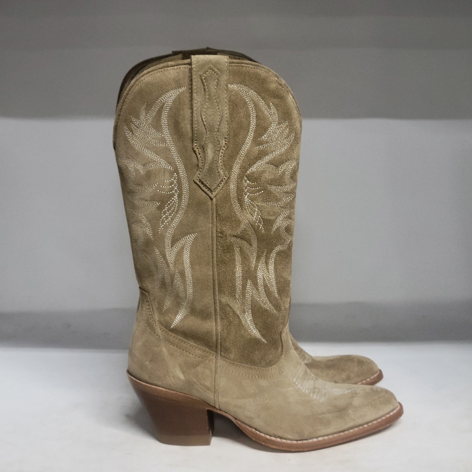 Idyllwind Charmed Life 12″ Western Boot Tan Women’s Size 6CW (WIDE CALF)