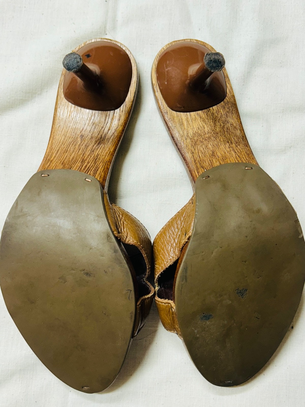DR SCHOLLS Original (6) Sandals Brown Leather Wooden Kitten Heels Slides Brazil
