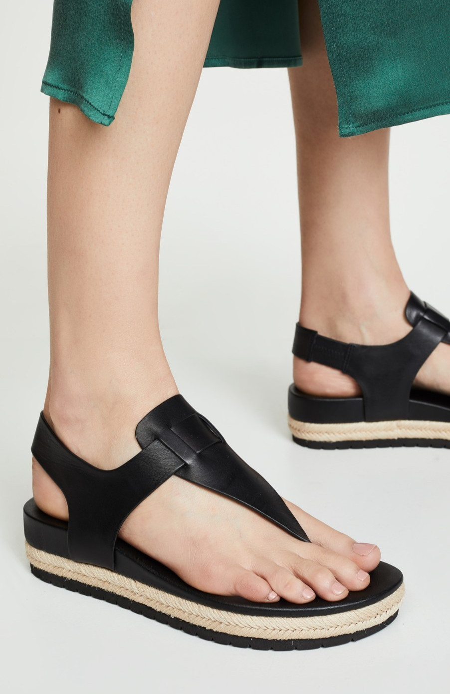 NEW Vince Women’s Flint Black Leather Espadrille Thong Platform Sandals Size 7.5