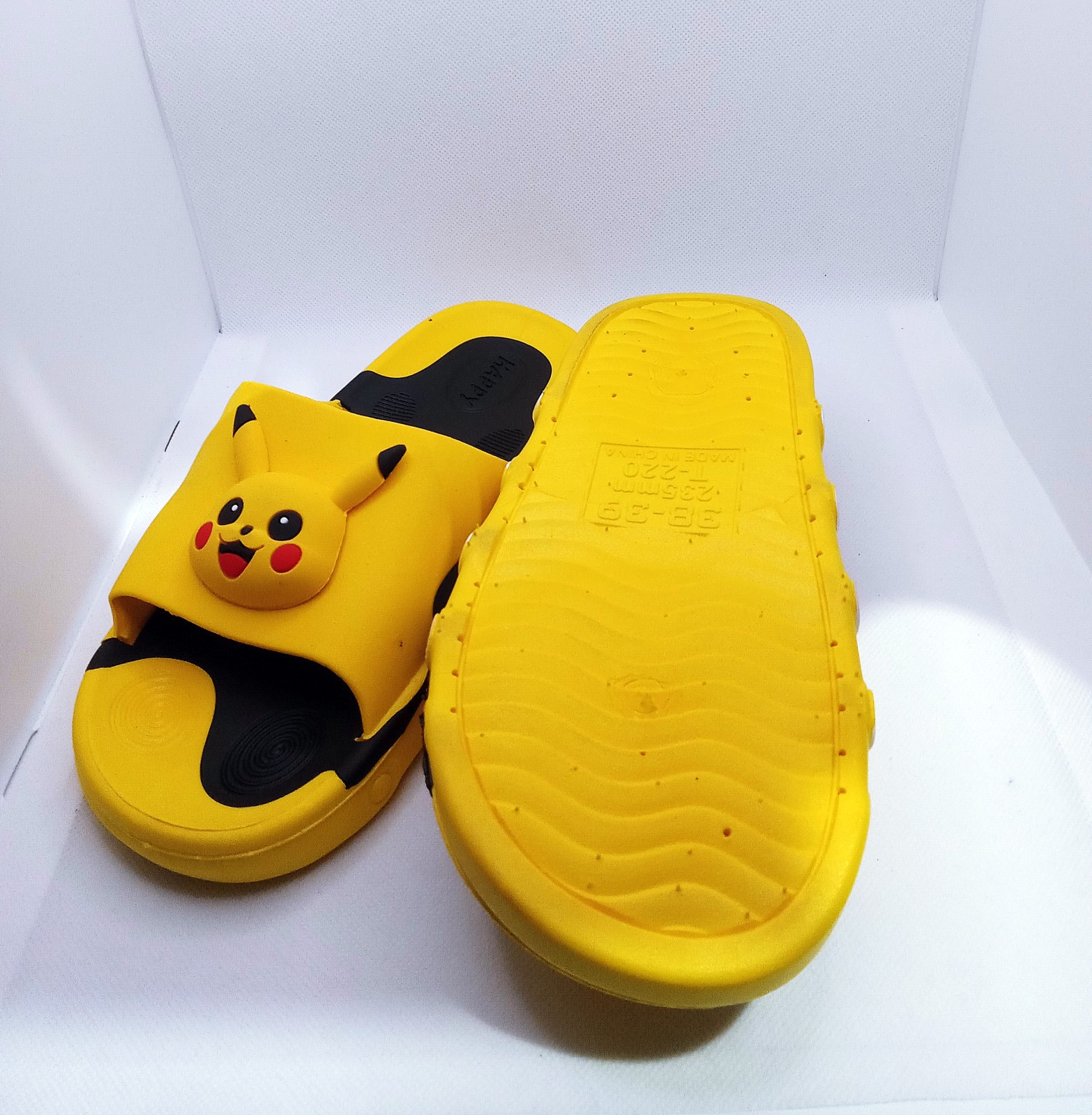 Pokemon: Pikachu Rubber Sandals / Summer, Casual Wear / T-220/38-39/235 mm.