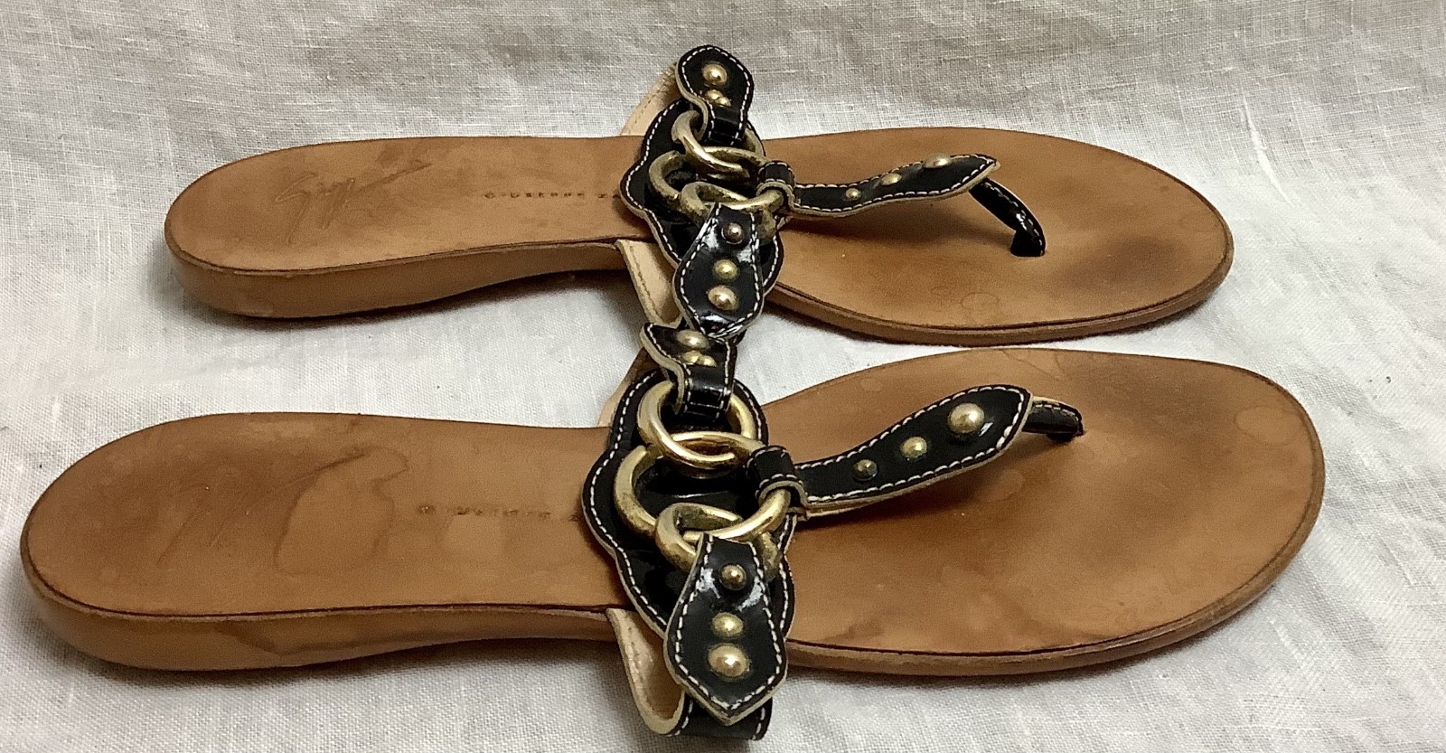 Giuseppe Zanotti Studded Ring Thong Sandals Black Patent Leather EU 37