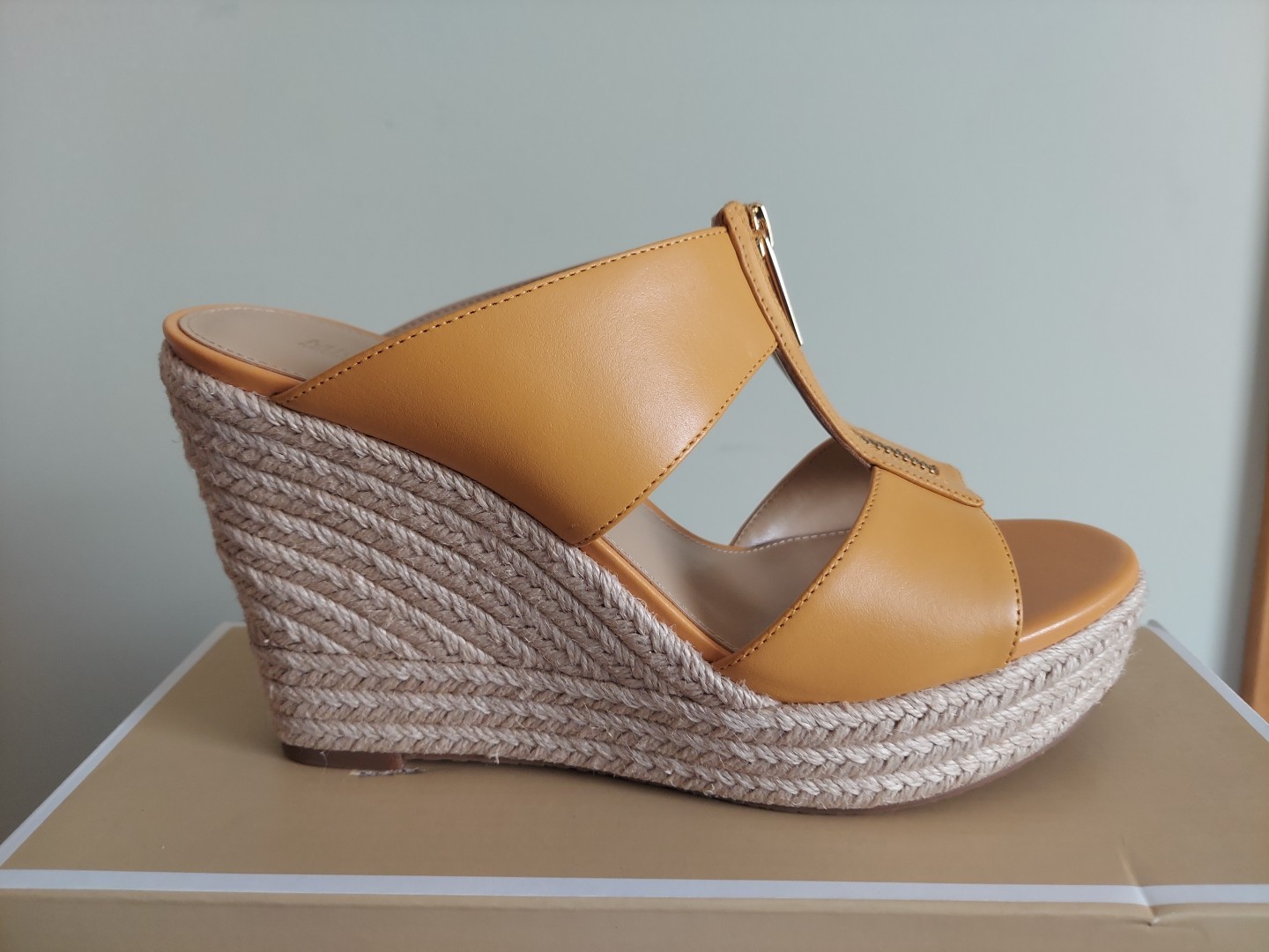 MICHAEL KORS BRADLEY Yellow GOLD MK LOGO Zipper PLATFORM SLIDES 9 I LOVE SHOES