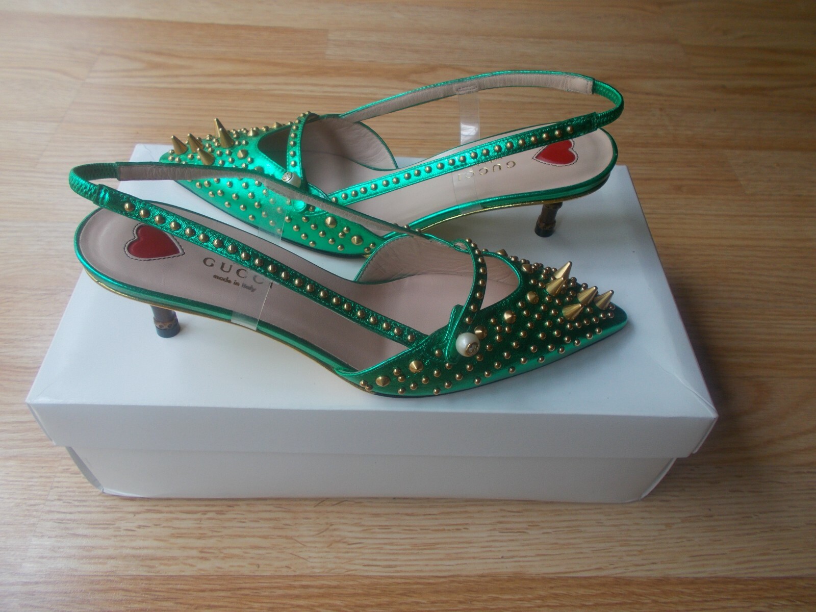 $1410 Gucci Unia Metallic Spike Studded Pearl Sandals Bamboo Heels 36 US 6 NEW