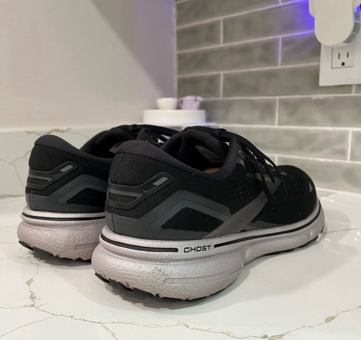 Brooks Ghost 15 Running Shoes. Women’s Size 10.5 Color Black Rose Gold