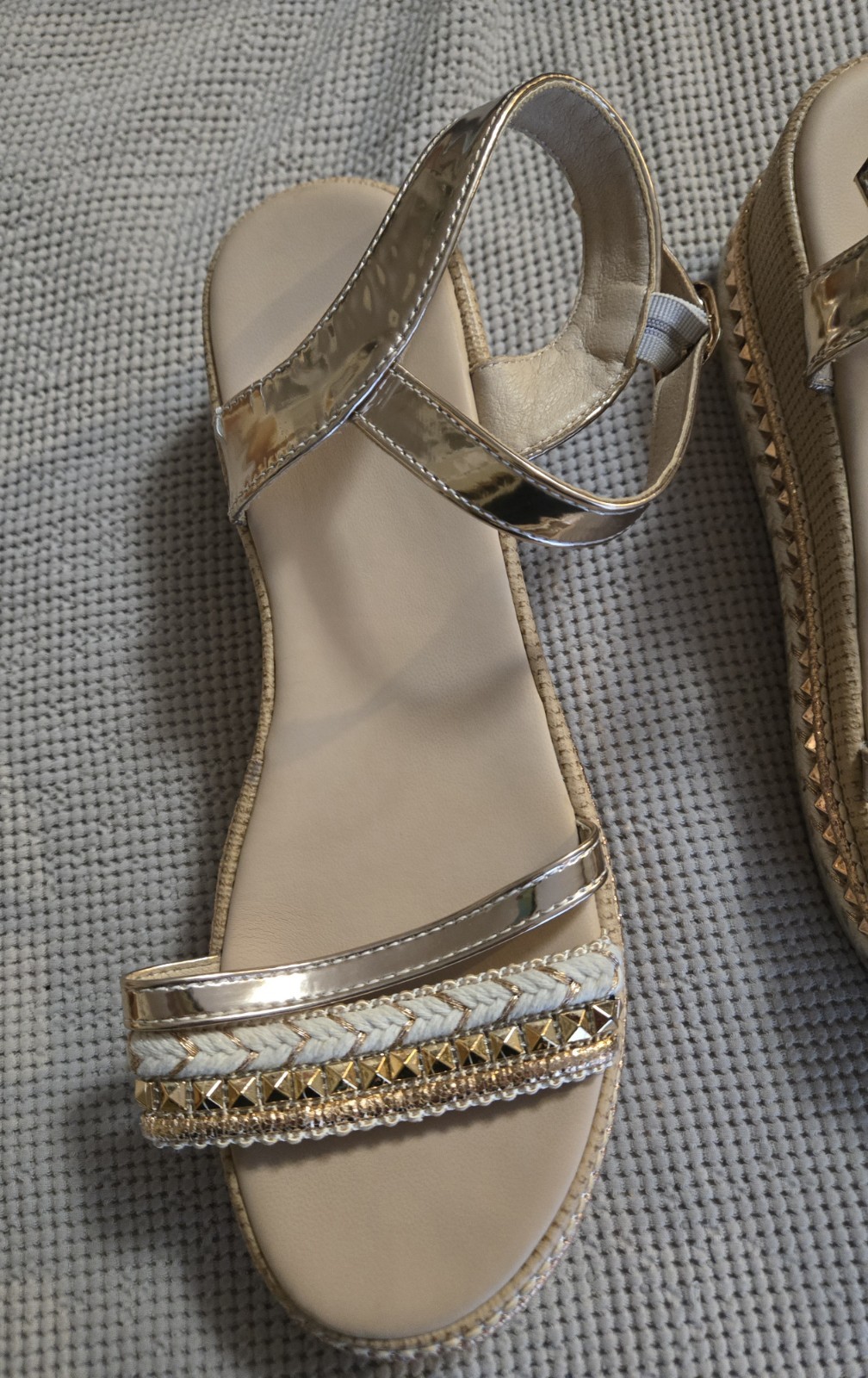 Women’s Size 8 Rose Gold Metallic Platform Sandals Braided Ankle Strap Sandals