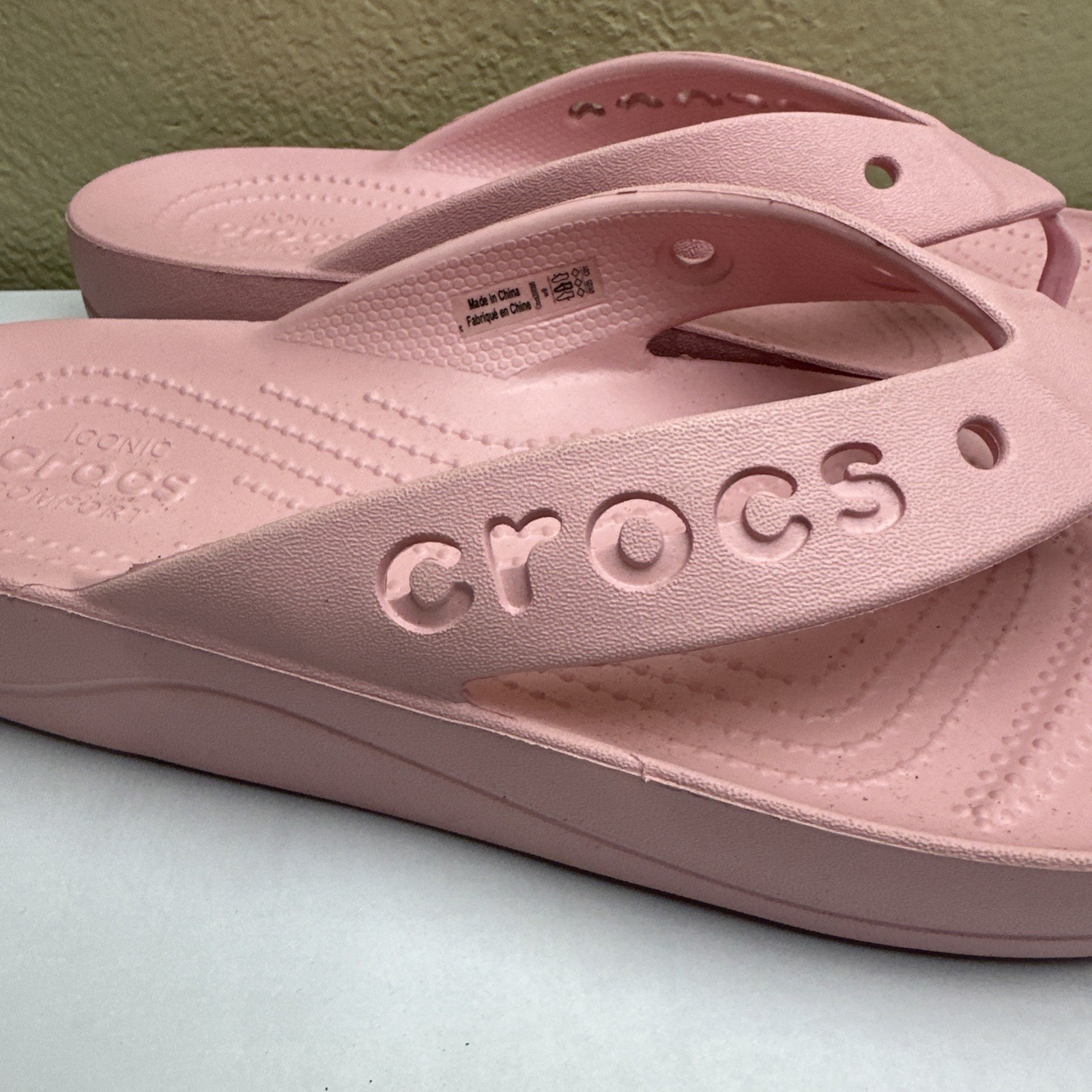 NEW Crocs Baya Platform Flip Pink Platform Flip Flops Womens US 9 Iconic Comfort