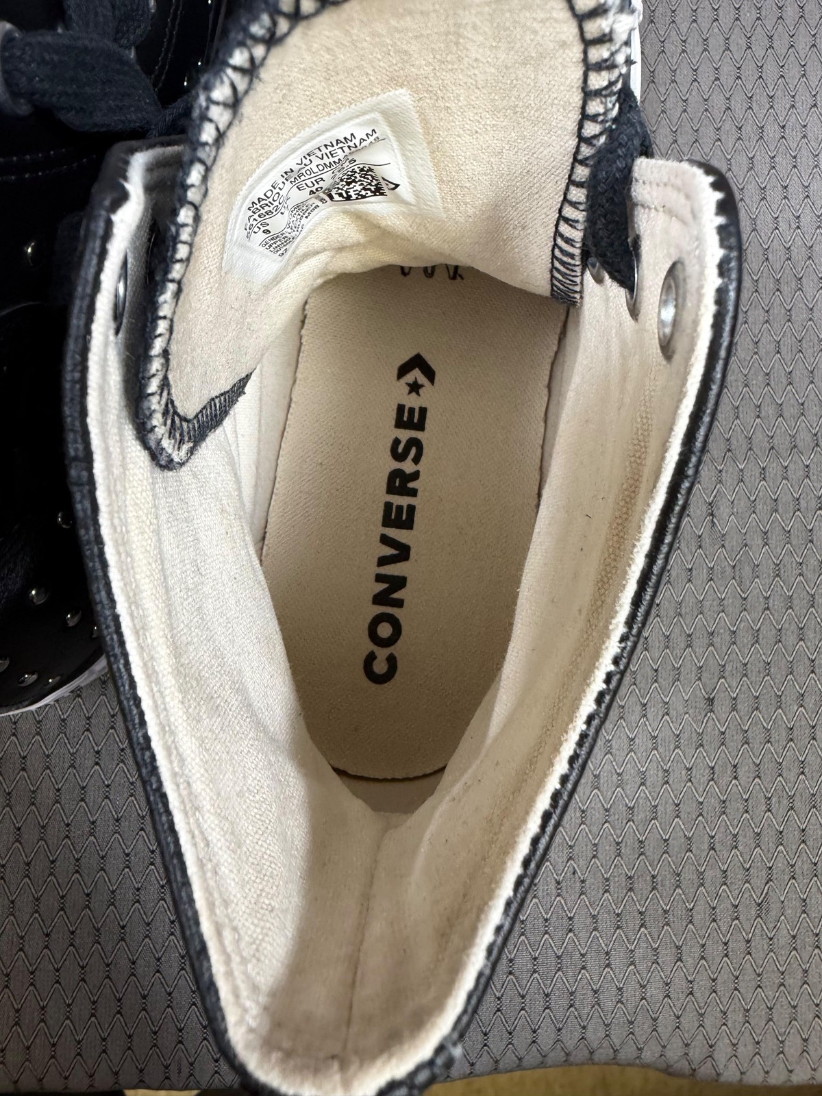 Converse Chuck Taylor All Star 2 Shoes Womens 9 Black Leather Studded 561682C