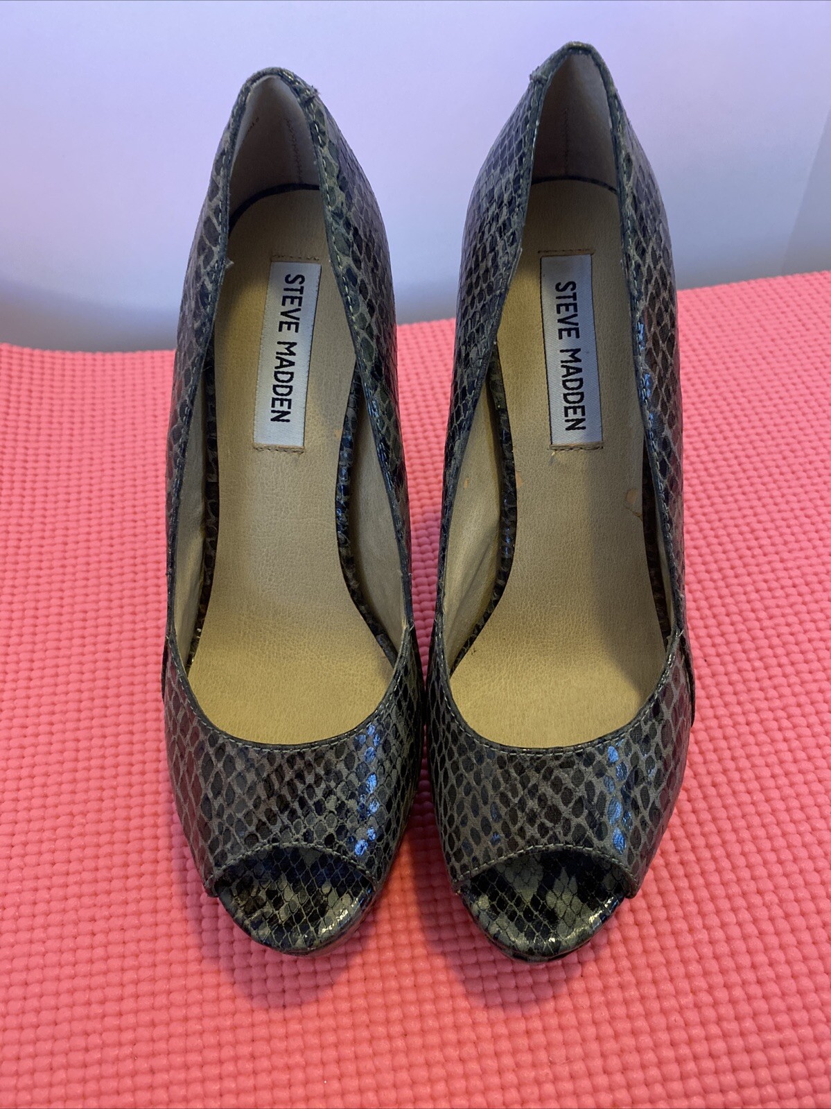Steve Madden Women’s Platform High Heels SZ 7.5 Brown/Gray Open Toe Snakeskin