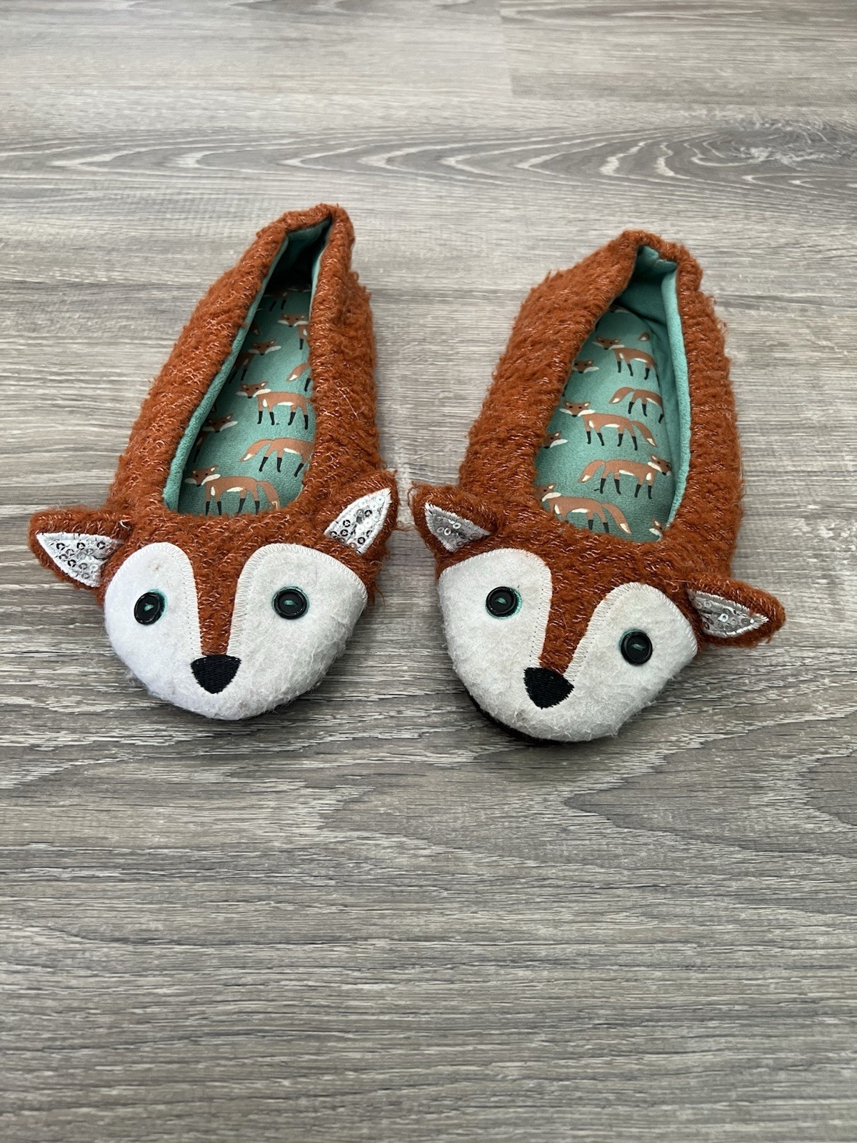 Women’s Ballerina Fox Slippers from SO