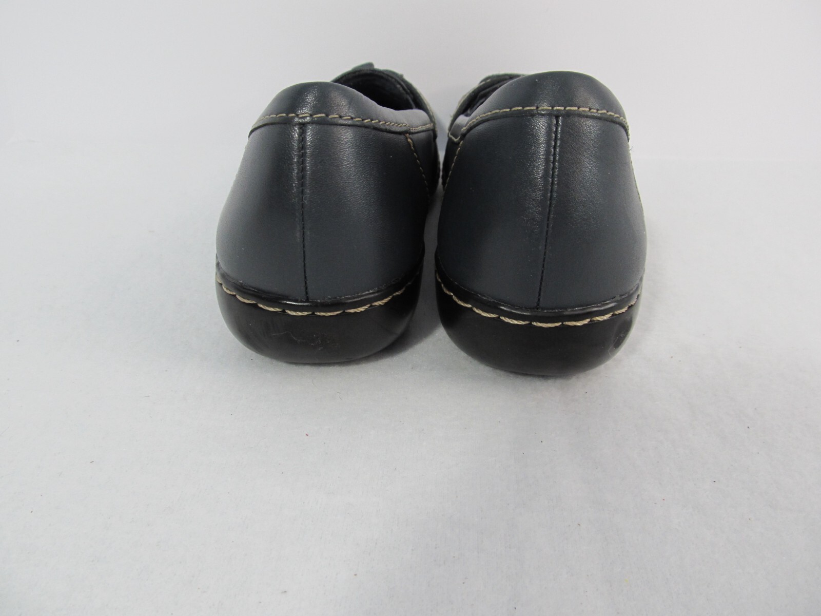Clarks Women’s Ashland Bubble Loafer Navy 10N