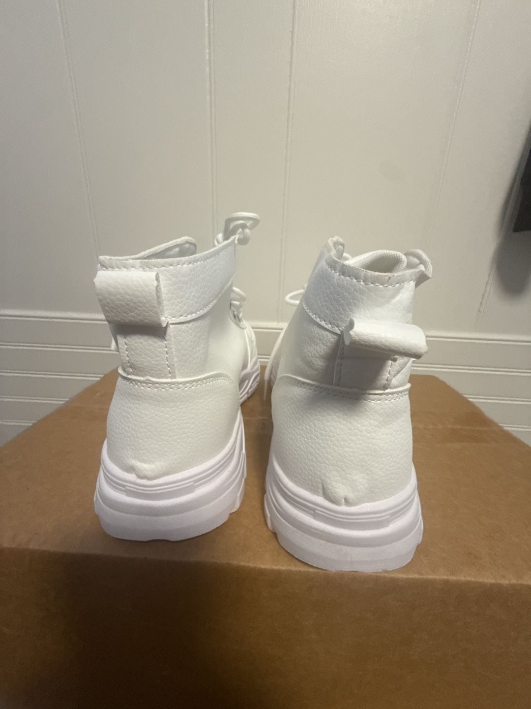 Evolutions High Top Fashion Ankle Boots in White