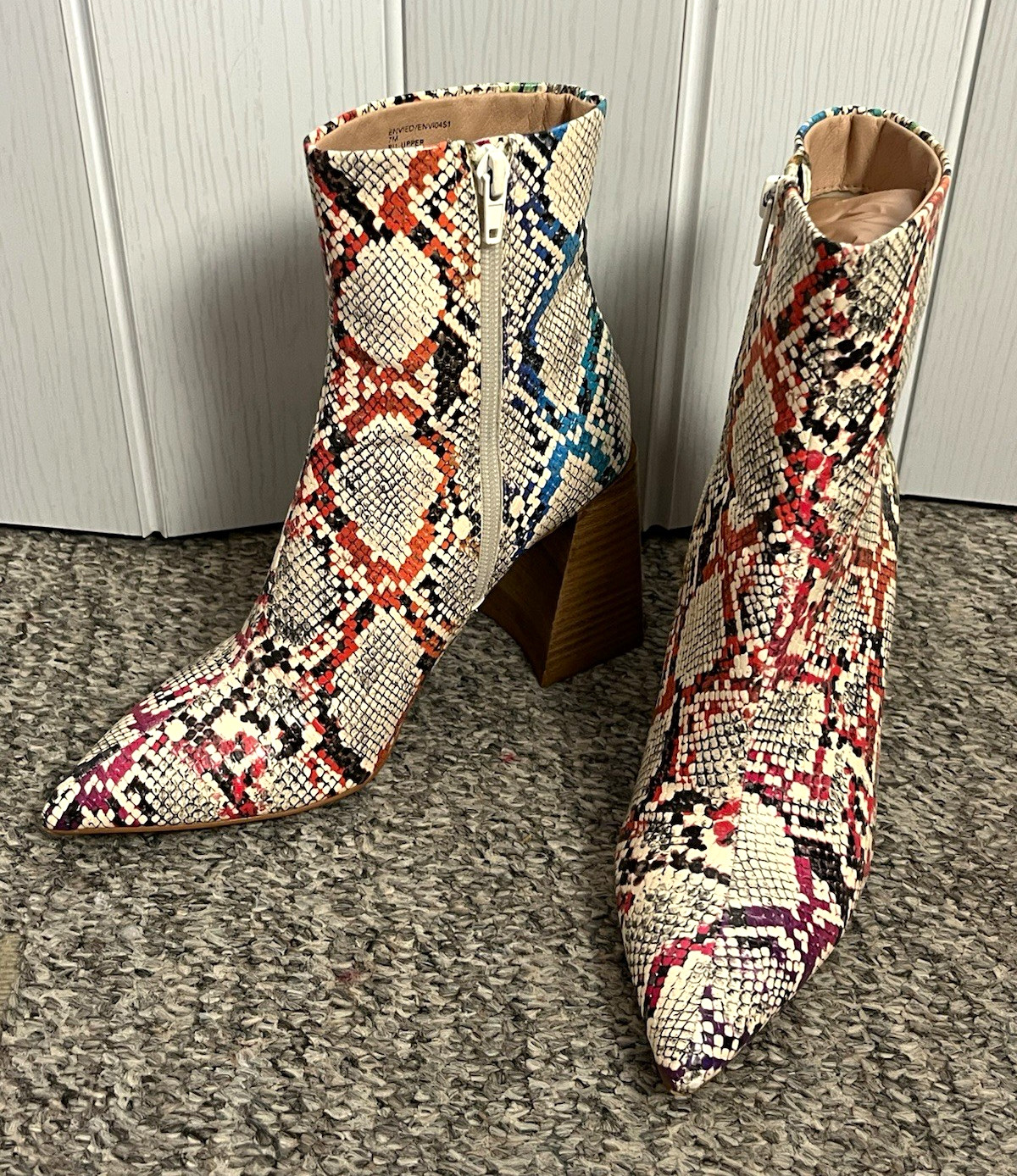 Steve Madden Women’s Envied Multicolor Snake Print Ankle Bootie Pointed Toe US 7