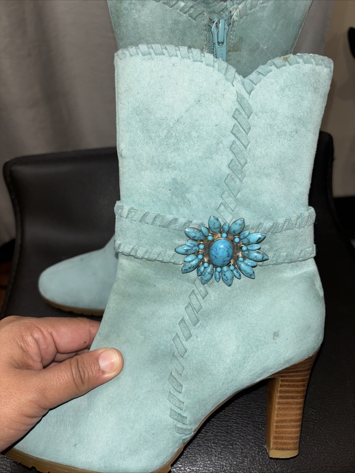 SUZANNE SOMERS Womens Suede Turquoise Embellishments Style 798366 SZ 6.5M