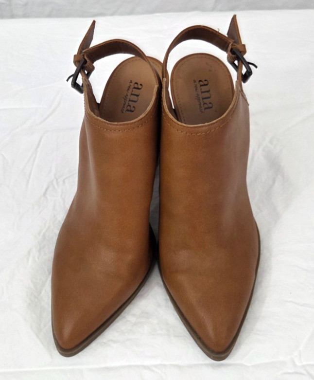 A New Day Women’s Brown Slingback Booties Pointed Toe Block Heel Size 9