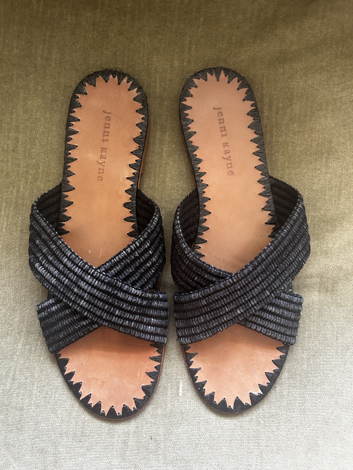 Jenni Kayne Black Raffia Crossover Slides Sandals Size 40