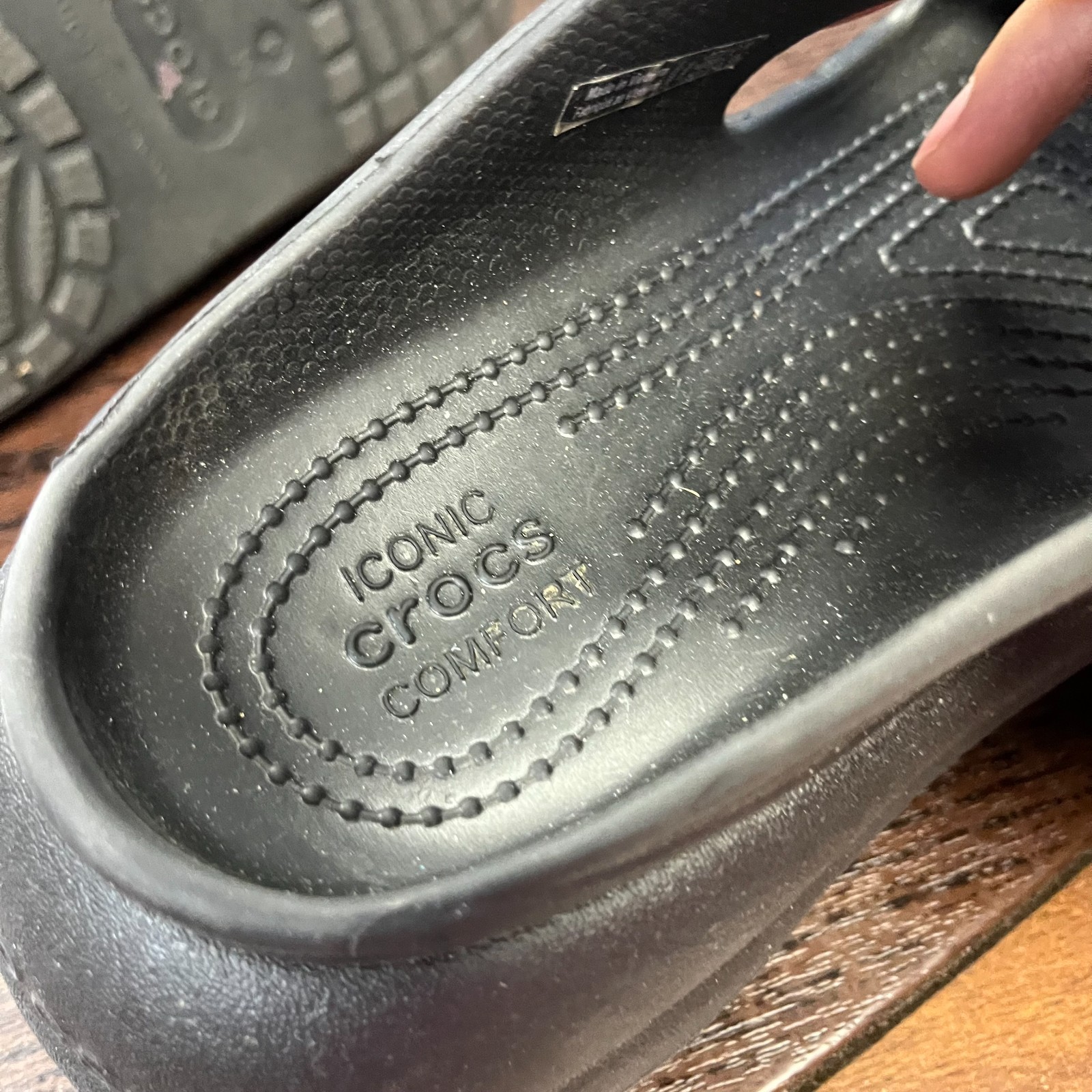 Crocs Classic Crush Sandal Unisex Size W6 M4 Black Platform Slide EVA 207670