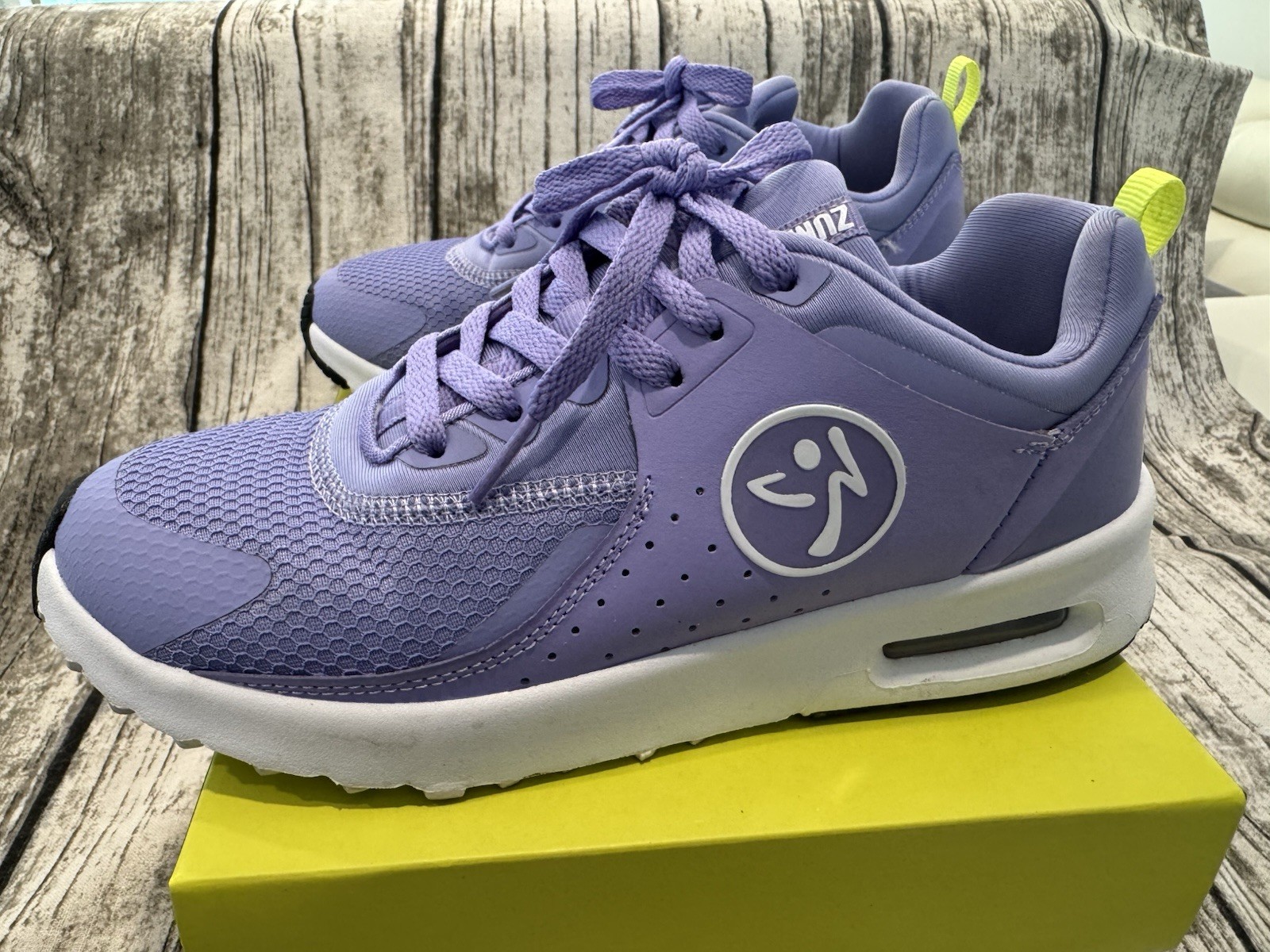 Zumba Air Purple/White Athletic Sneakers Mesh Lace Up US 7.5
