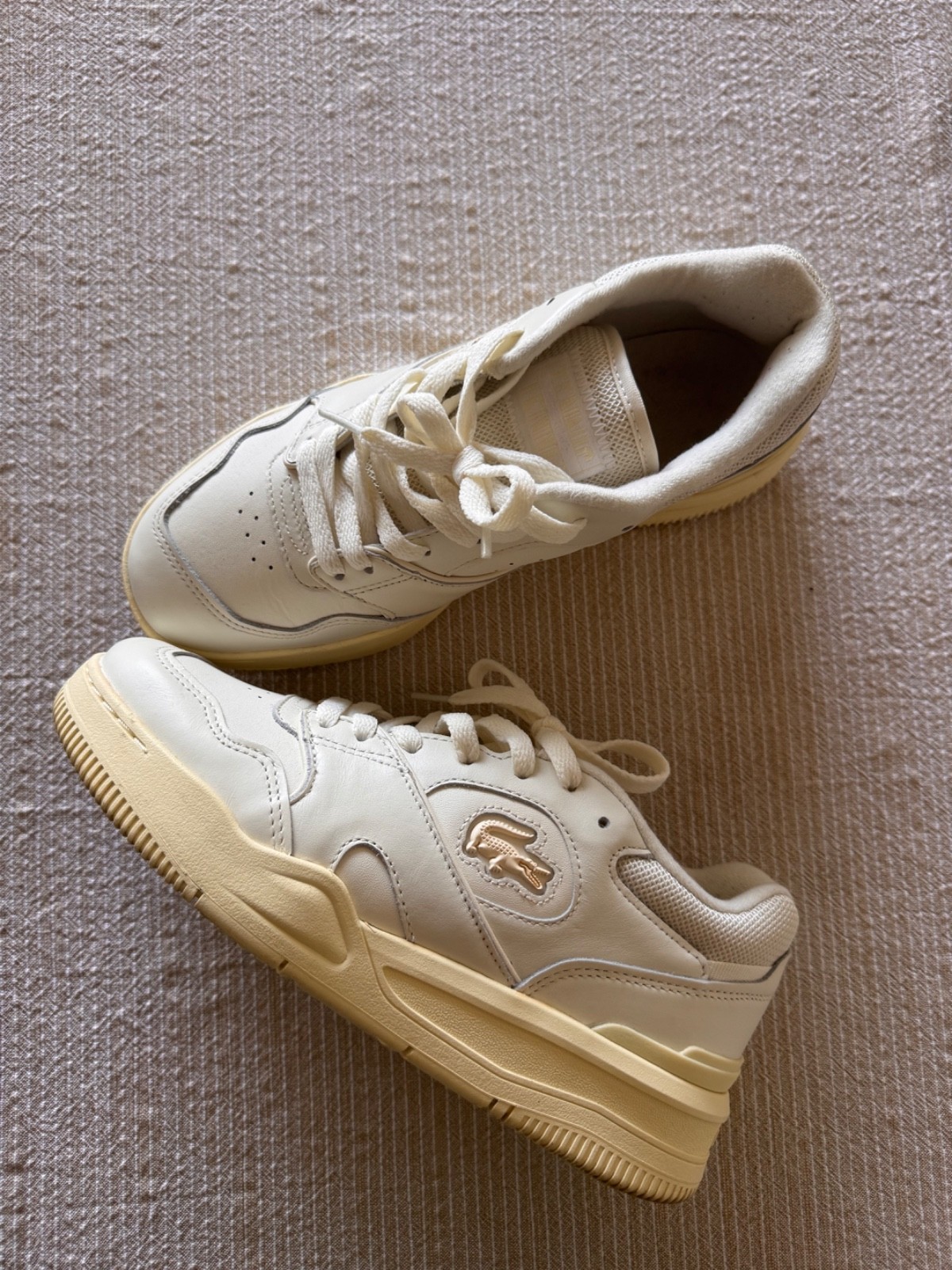 Lacoste Lineshot 224 4 SFA Women’s Leather Sneakers Off White EU 39.5 Worn Once