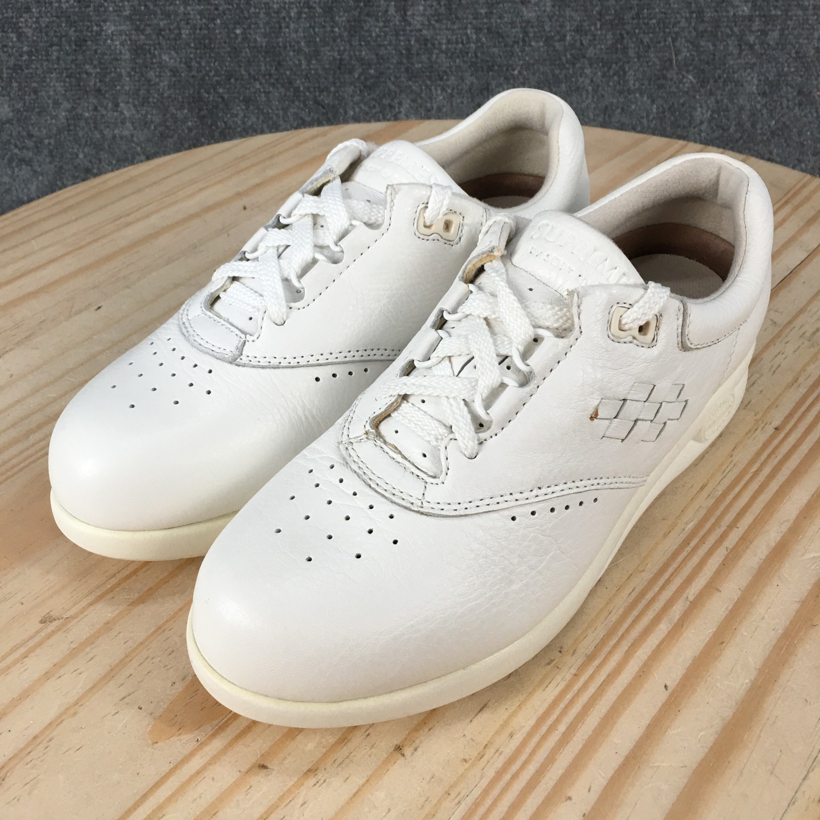 Supremes by Softspots Marathon Shoes Womens 7.5 M Sneakers 122404 Lace Up White