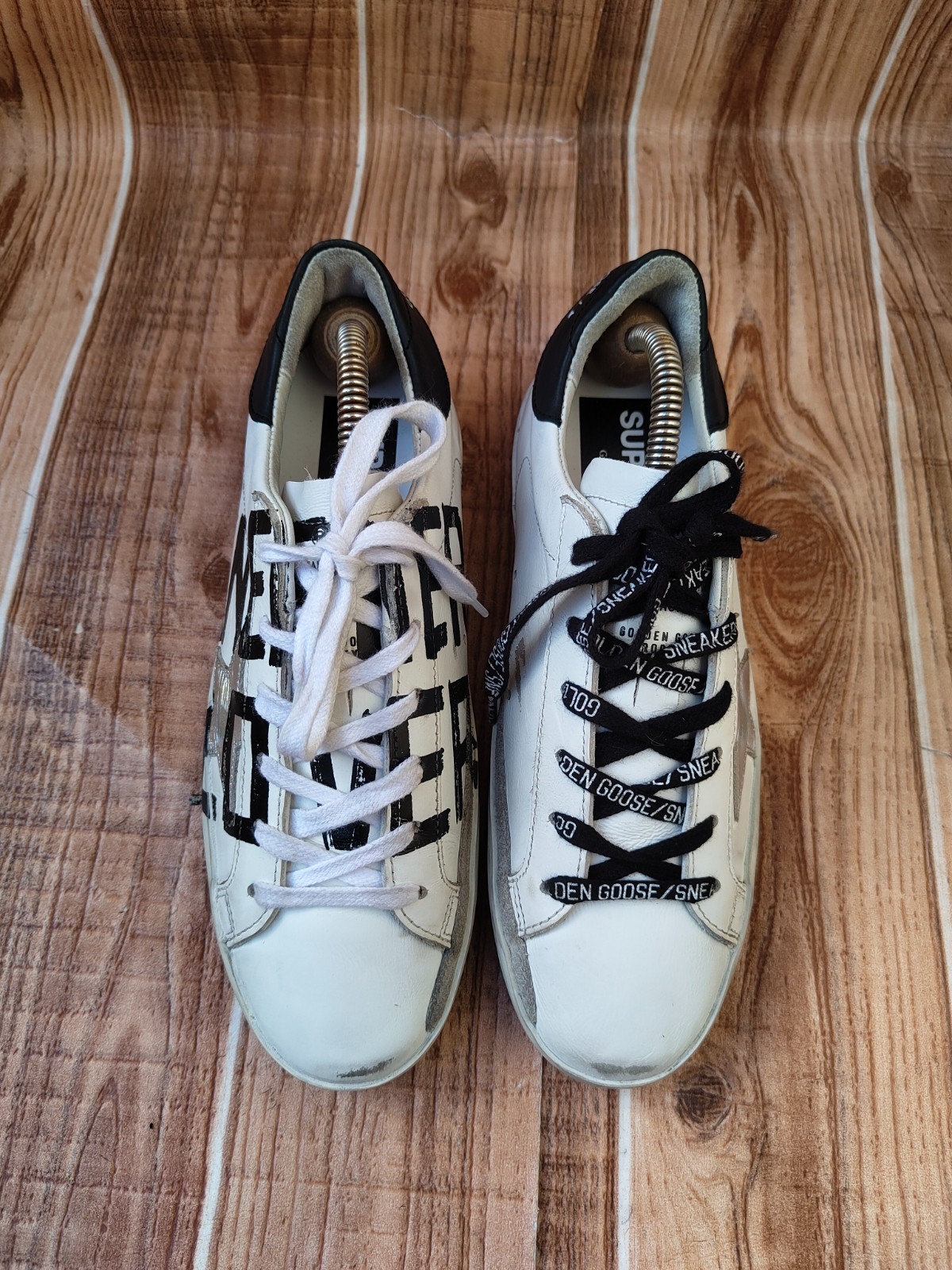 Golden Goose Superstar White Leather Graffiti Low Trainers EU 37 US 7