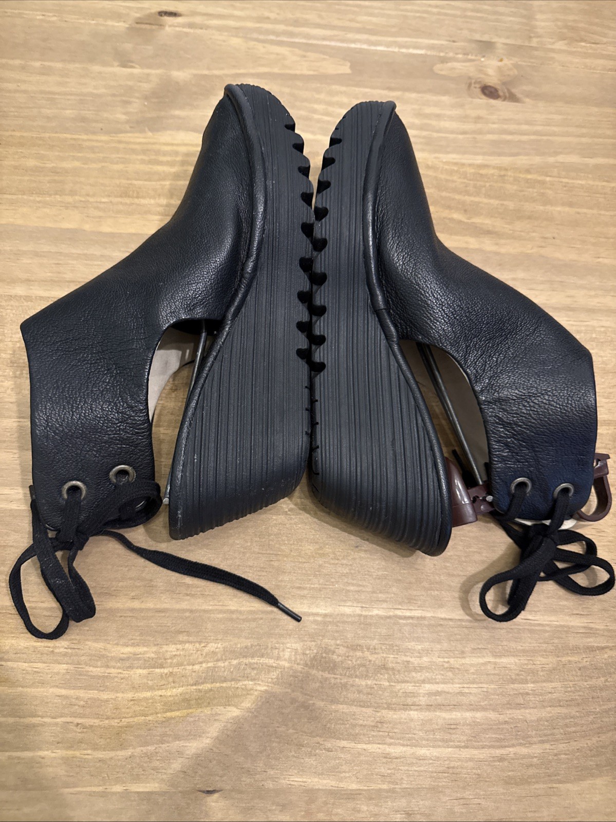 Fly London Yuzu Black Leather Peep Toe Wedge Sandals Lace Up Sz 40 US 9 Chunky