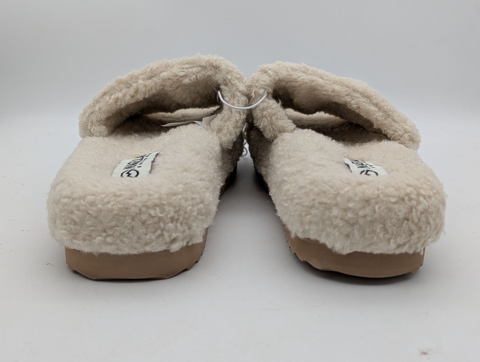 Magellan Outdoors Womens Sherpa Slide Slippers Size 7 Beige Cream Fuzzy House